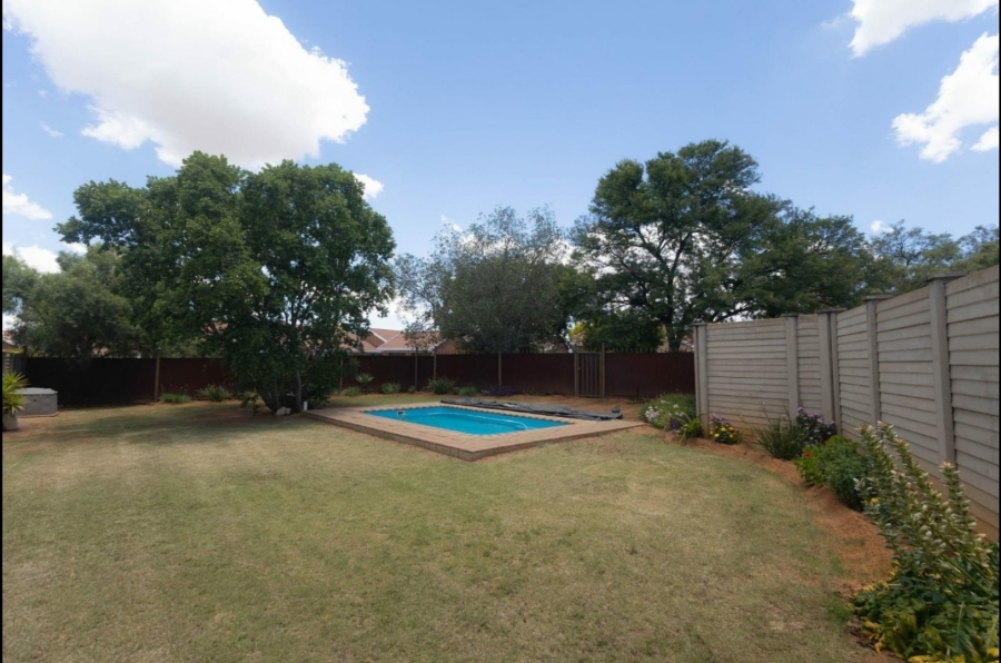 3 Bedroom Property for Sale in Pellissier Free State
